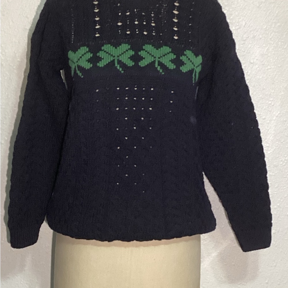 Aran Navy Blue Cable Knit with Green Shamrock Design Sweater size XXL - Picture 2 of 11